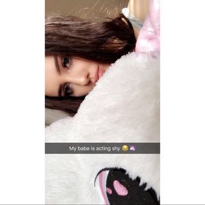 Meet your Posher, Jasmine